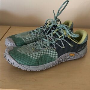 Merrell Women's trail glove 7